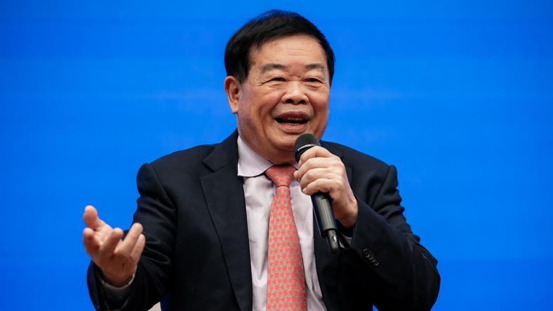 79岁曹德旺,提前辞去董事长职务